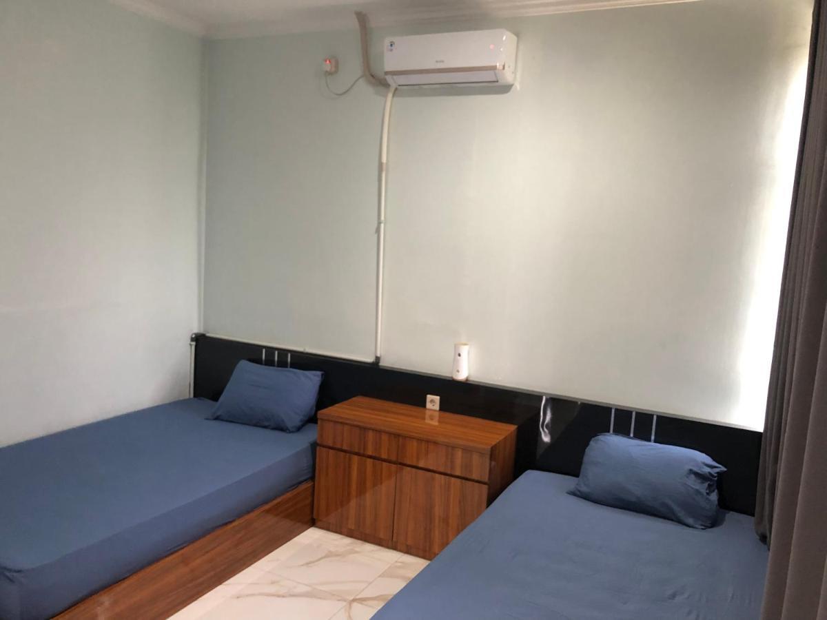 Bening Asri Guesthouse Tangerang Exterior photo